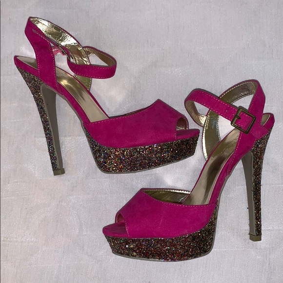 Sparkle Heels - Picture 2 of 3